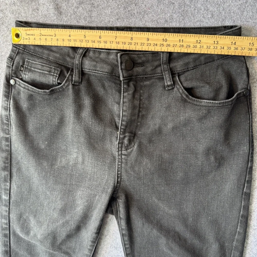Judy Blue Capri Fit Jeans 9/29 Faded Black Stretch Denim‎